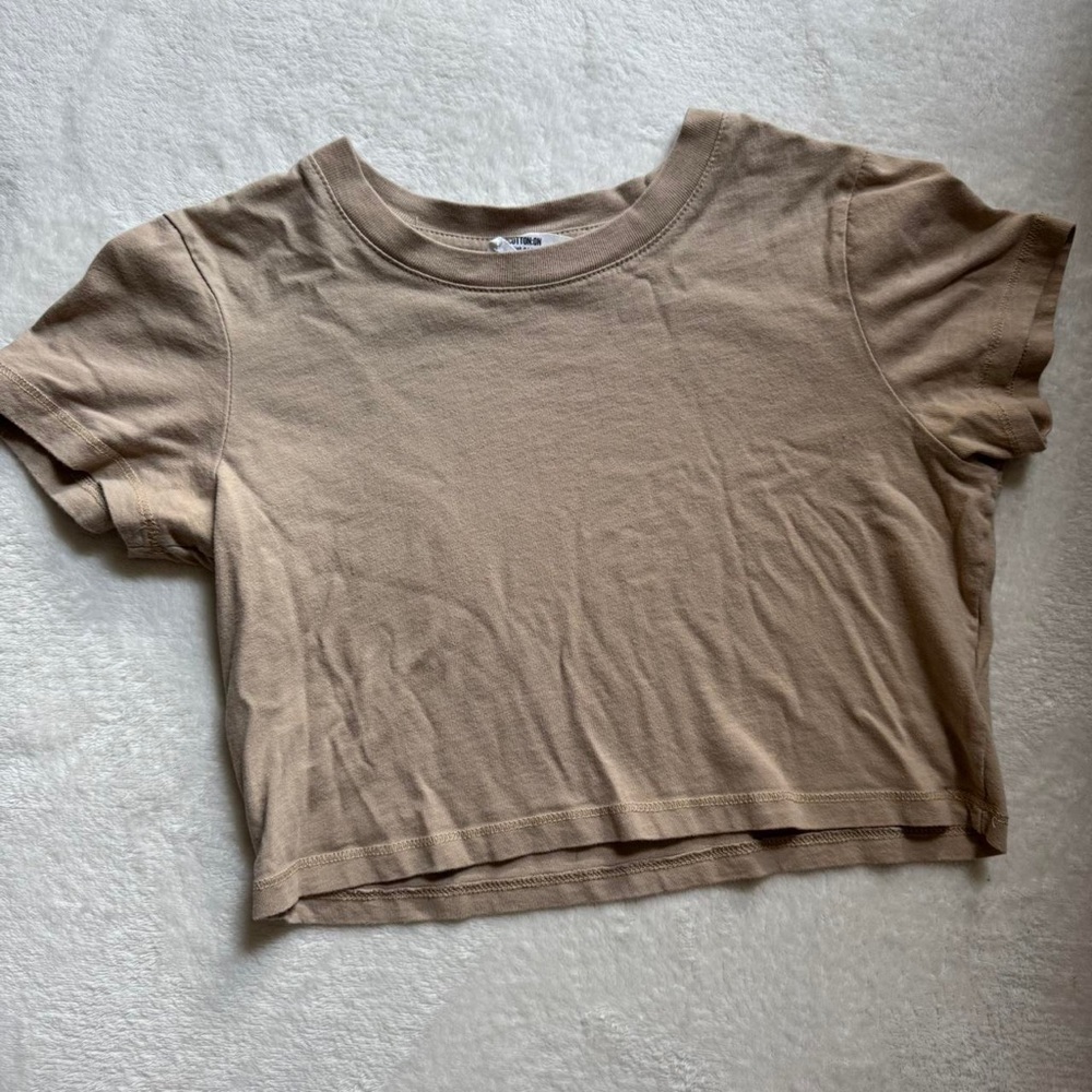 Cotton On Cropped Tee in Taupe Brown